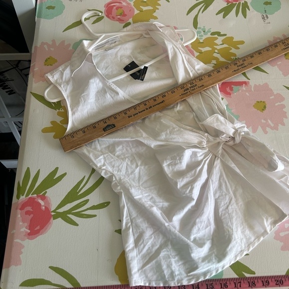 NWT XS EXPRESS white seedless wrap, side, tie top - Picture 7 of 8